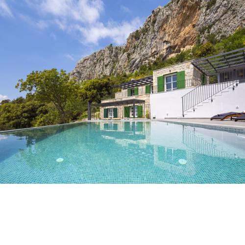Villa 2M