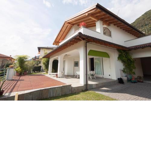 Villa 3 Olivi - sleep 5 - in Lenno