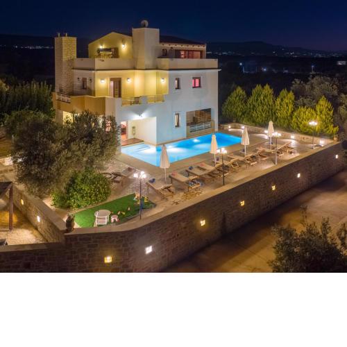 Villa 4 Seasons, sensing authenticity and luxury!