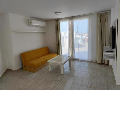 Villa 7 - A Captivating 2 Bedroom 2 Bathroom Rooftop Apartment