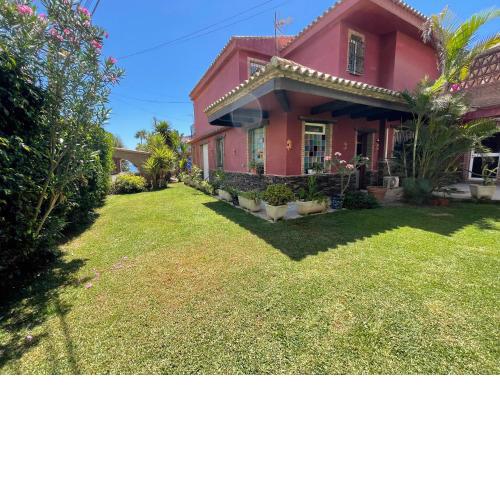 Villa a 100 metros de la playa