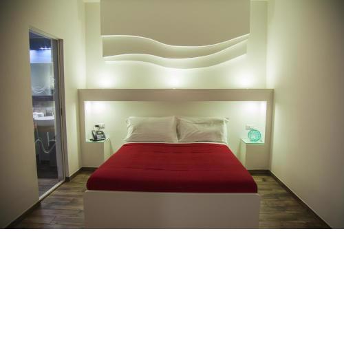 VILLA ADELAIDE SUITE & ROOM