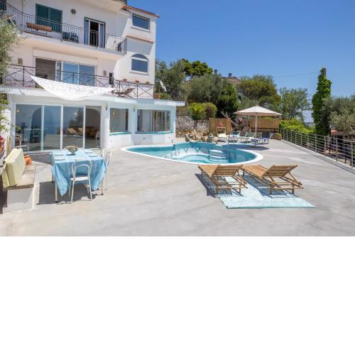 Villa Adeline with swimming pool & sea view