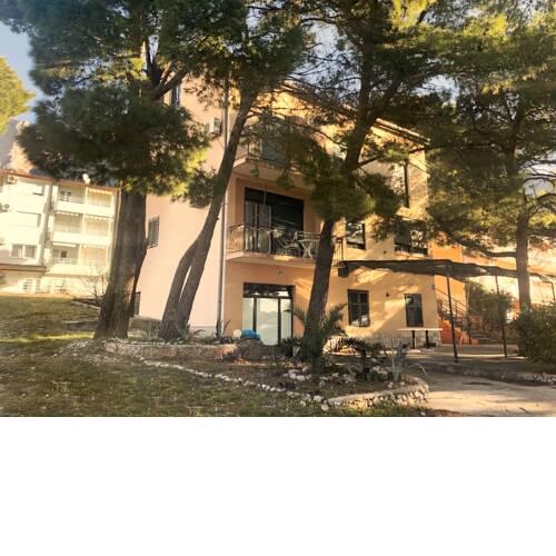 villa Adrion
