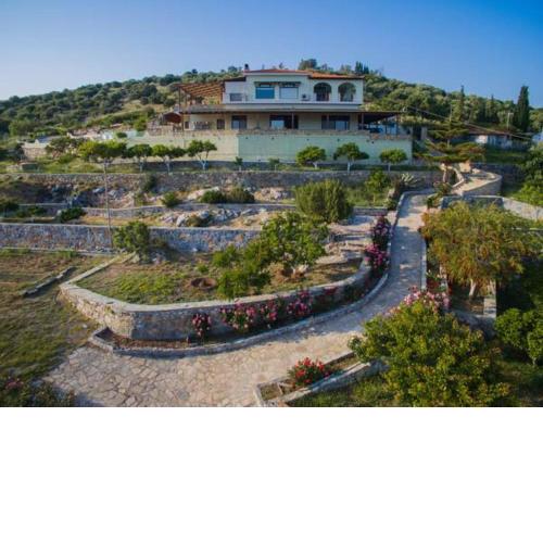 Villa Agnadio Mykalis