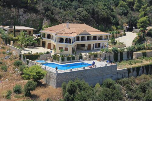 Villa Akros and Suites