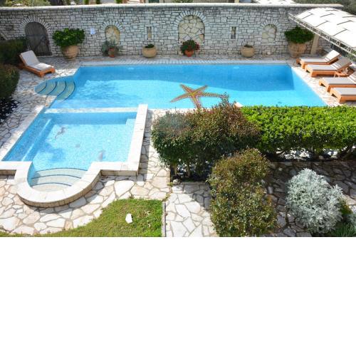 Villa Alkmini