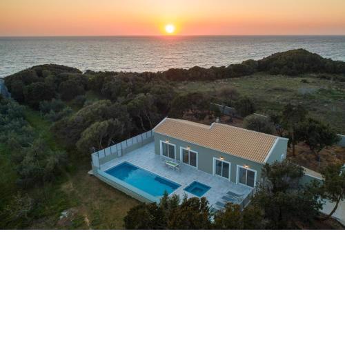 Villa Alonaki Bay