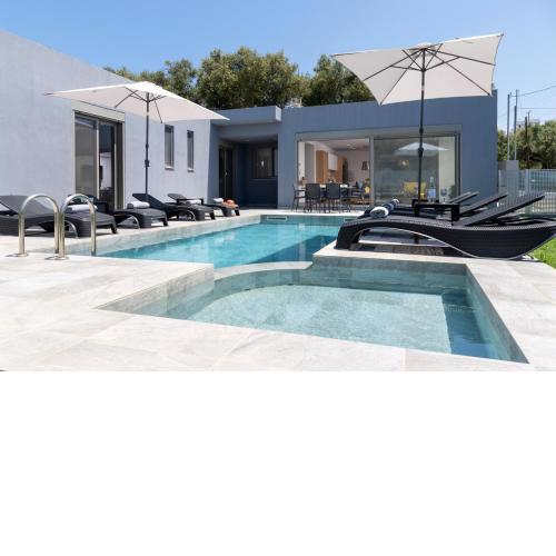 Villa Ampela by MediterraneanVillas