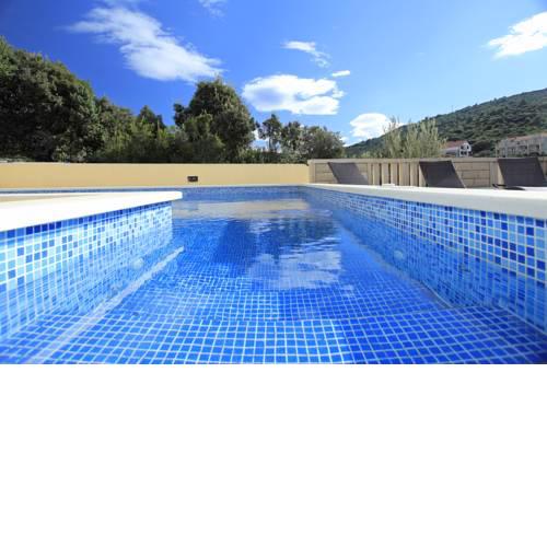 Villa Ana
