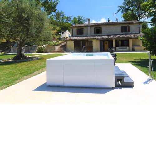 Villa Anna Heated Pool and two jacuzzi