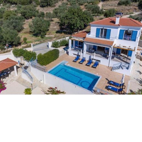 Villa Anna Margarita, beautiful modern villa with far reaching sea views