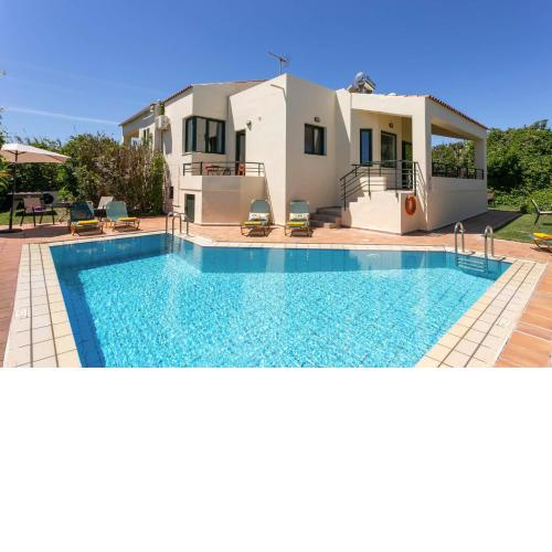 Villa Anni by Villa Plus