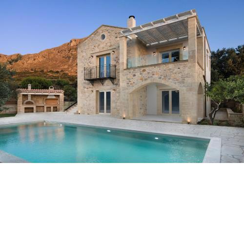Villa Antonousa