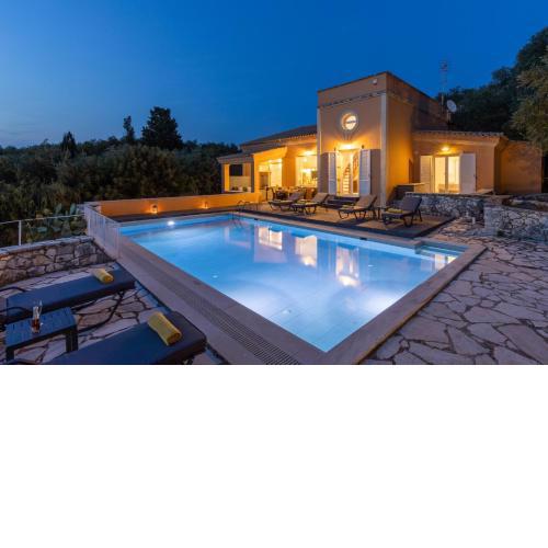 Villa Apanemia by Villa Plus