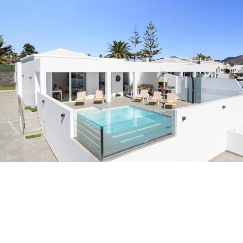 Villa Aqualava 1 by Villa Plus