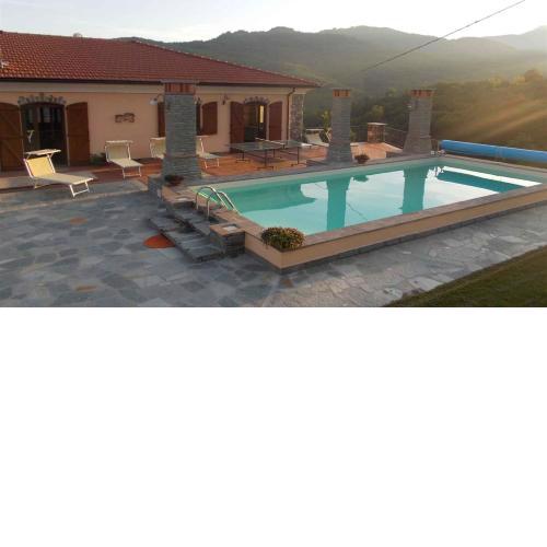 VILLA ARBEIO 8&6, Emma Villas