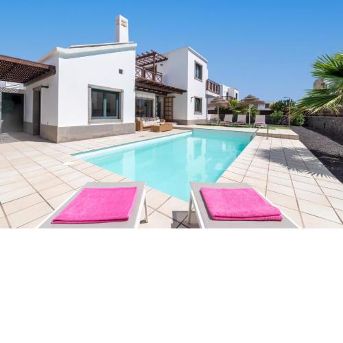 Villa Aruba by Villa Plus