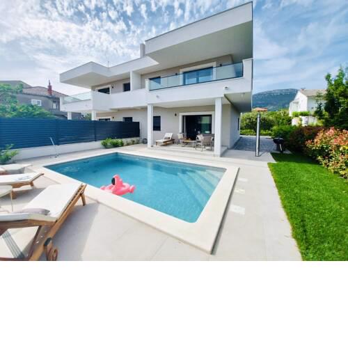 Villa Auni