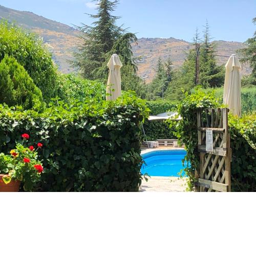 Villa Aurelia - Casa de campo con jardín y piscina entre Madrid y Segovia