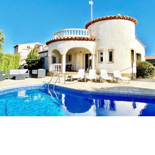 Villa Avondale 3bedroom villa with air-conditioning & private swimming pool