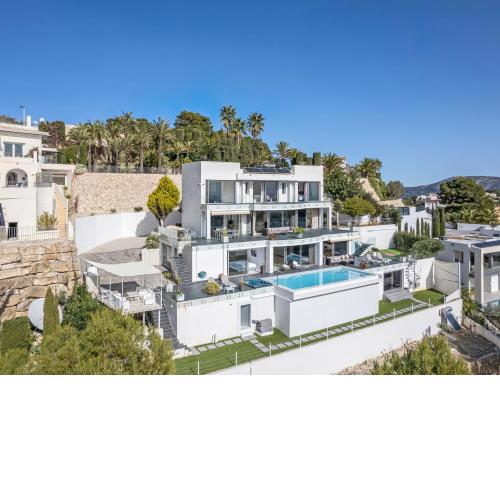 Villa Azure by Interhome