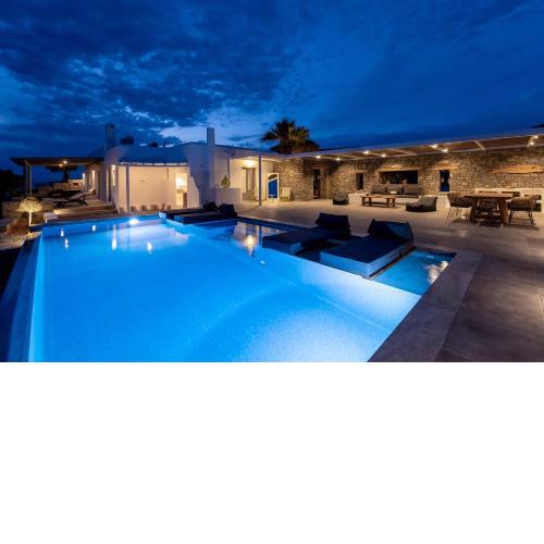 Villa Azzuro on Faragas Beach