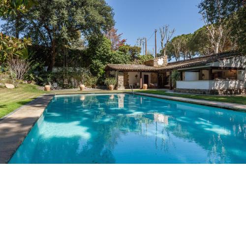 Villa Barcelona Country House