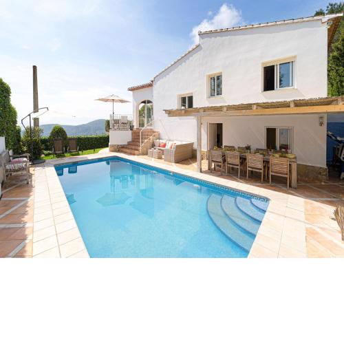 Villa Bella Ciao in Oliva with sea view and private pool