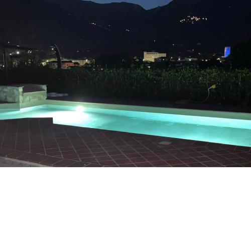 Villa Belvedere Versilia - Villa con tre camere, cucina, sala, giardino con piscina e vista - 7 posti letto