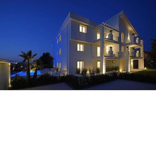 Villa Bianca Luxury Apartments