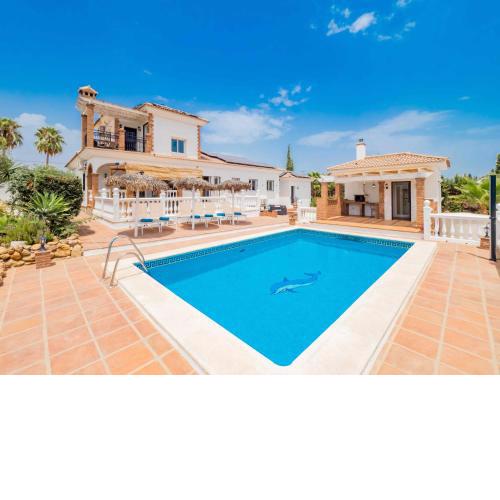 Villa Blanca Malaga Villa entera con piscina BBQ