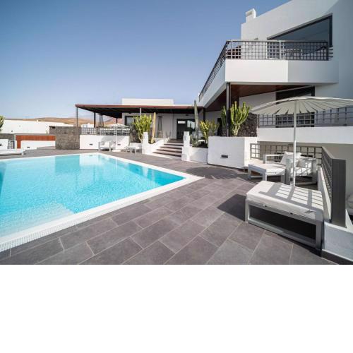 Villa Blasco by MZ Villas