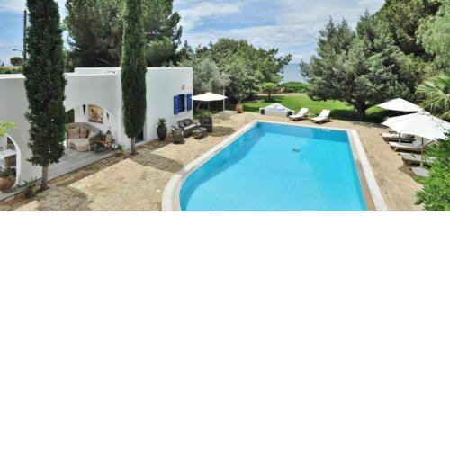 Villa Blue Sapphire