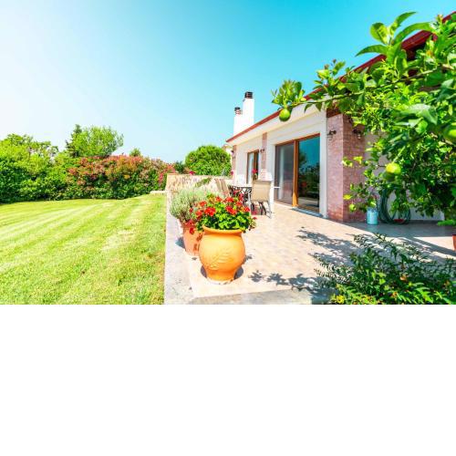 Villa Bougainvillea