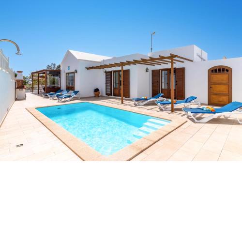 Villa Breezes by Villa Plus