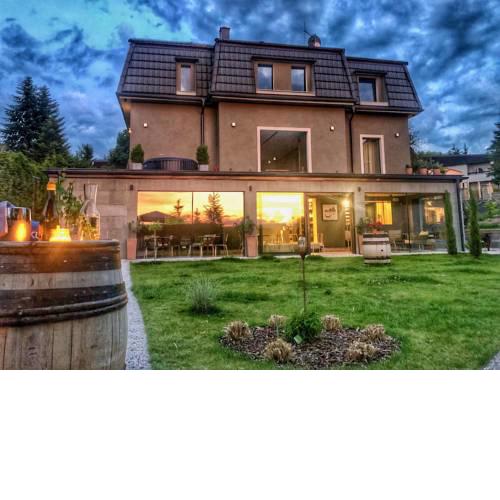 VILLA BRICOLA - Boutique Apartments