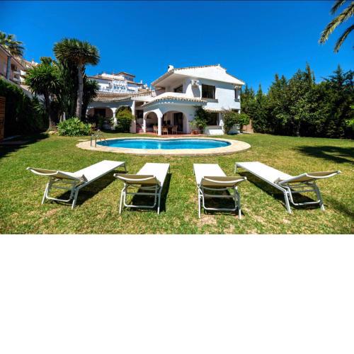 Villa Bryons