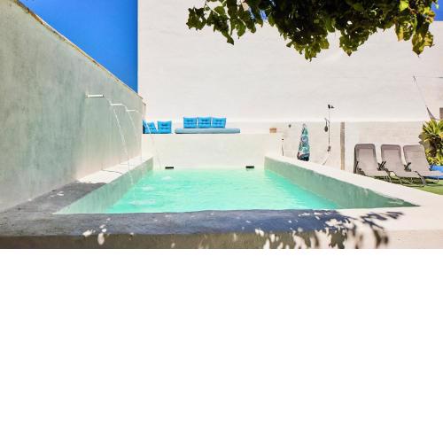 Villa Buganvillas Chiclana de la Frontera by Ruralidays