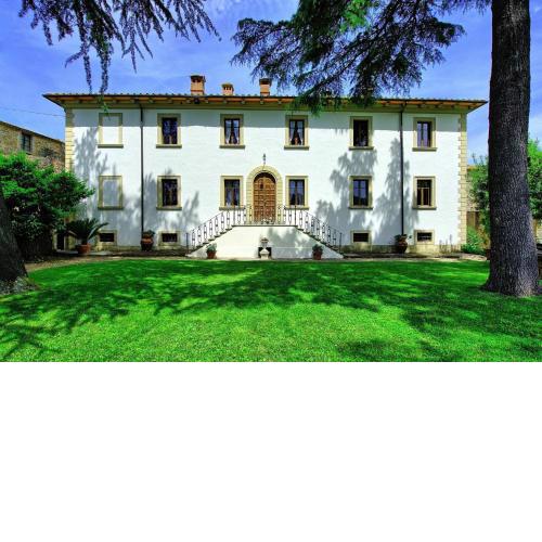 Villa Capolona by PosarelliVillas