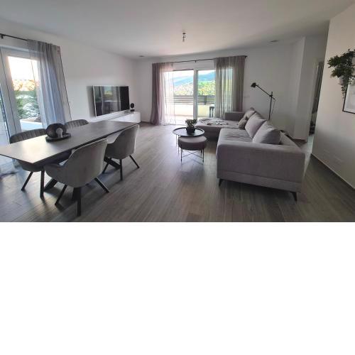 Villa Capris apartments