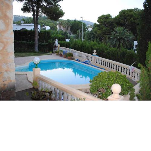Villa Carmen - Chalet privado con piscina, jardín y barbacoa