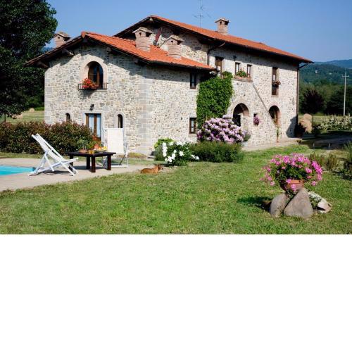 VILLA CASE D'ARNO Tuscany, cool dreams in the uncontaminated nature, pool, pets allowed
