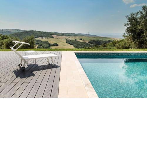 Villa Chiugi by PosarelliVillas