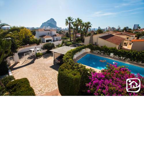 Villa Cilandro by Abahana Villas