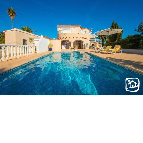 Villa Colibri by Abahana Villas