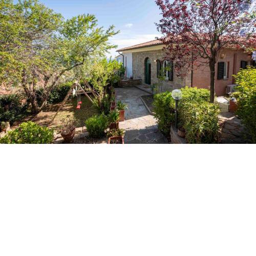 Villa con Giardino Vista Mare