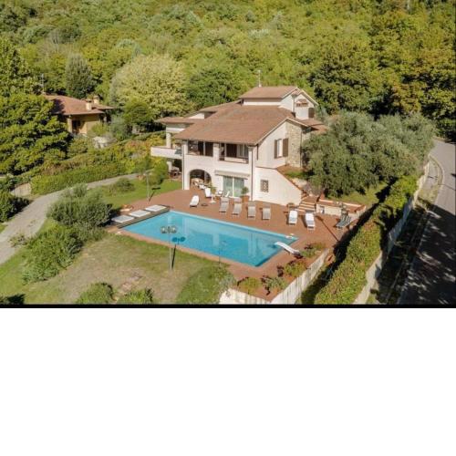 Villa con Piscina privata - Vista panoramica - 7 ROOMS - 20 GUEST