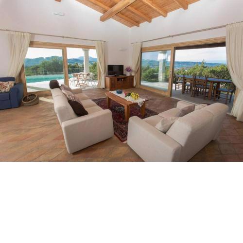 Villa Con Piscina Vista Mare
