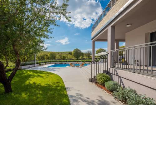 Villa Dali - luxury holiday house in relaxing area